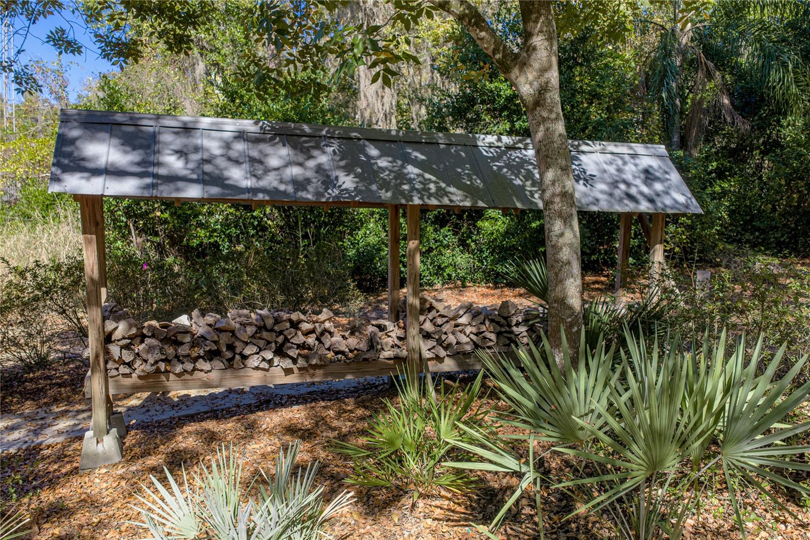 Image 63 of 80 For 1379 Hollister Road