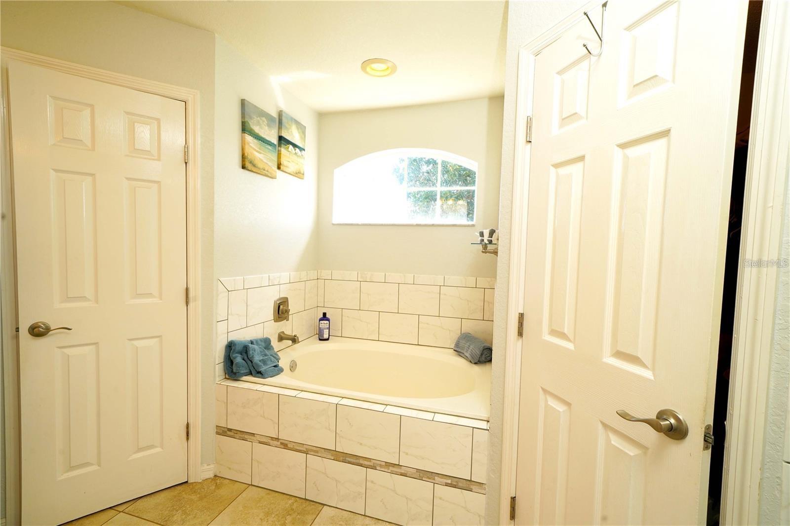 Image 17 of 57 For 1015 Highland Crest Circle