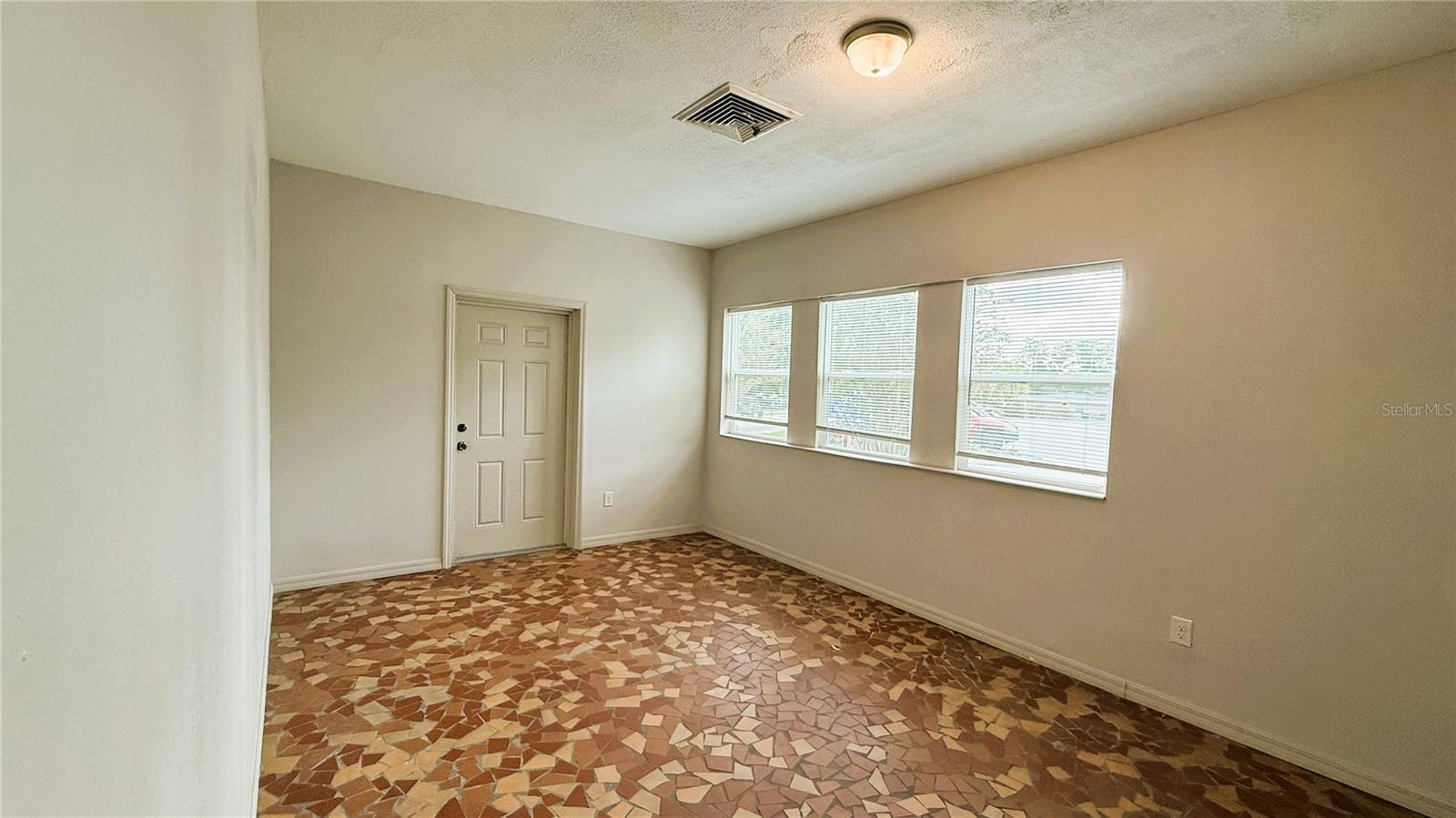 Image 6 of 14 For 1112 Carlton Avenue