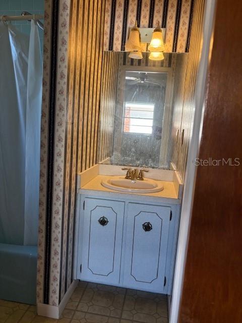 Image 13 of 27 For 832 Sherwood Drive