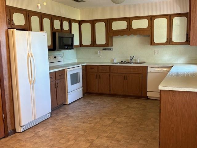 Image 5 of 27 For 832 Sherwood Drive