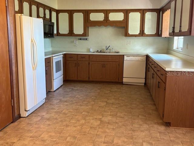 Image 6 of 27 For 832 Sherwood Drive