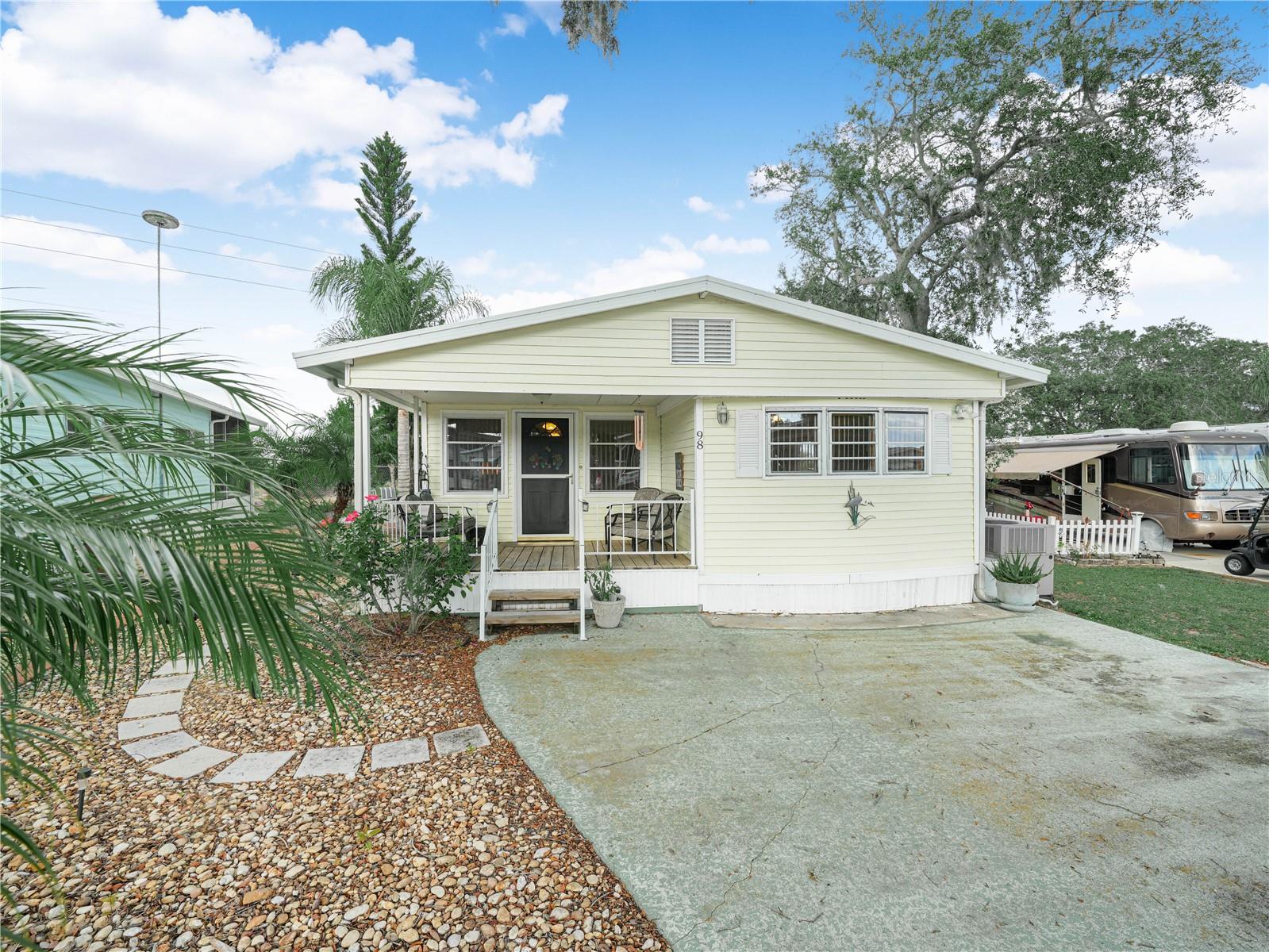 Details for 98 Saddlebag Trail, LAKE WALES, FL 33898