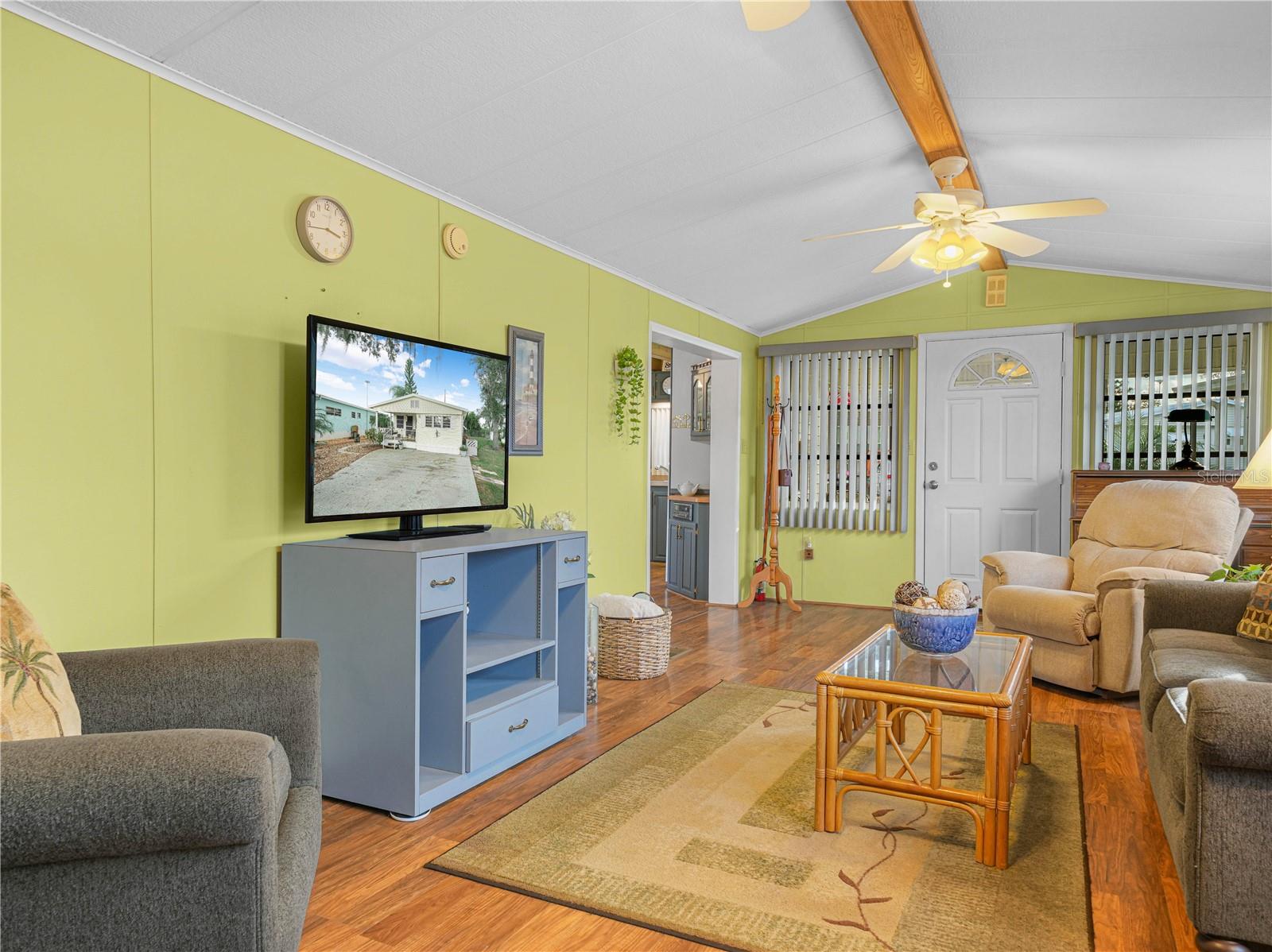 Image 8 of 43 For 98 Saddlebag Trail