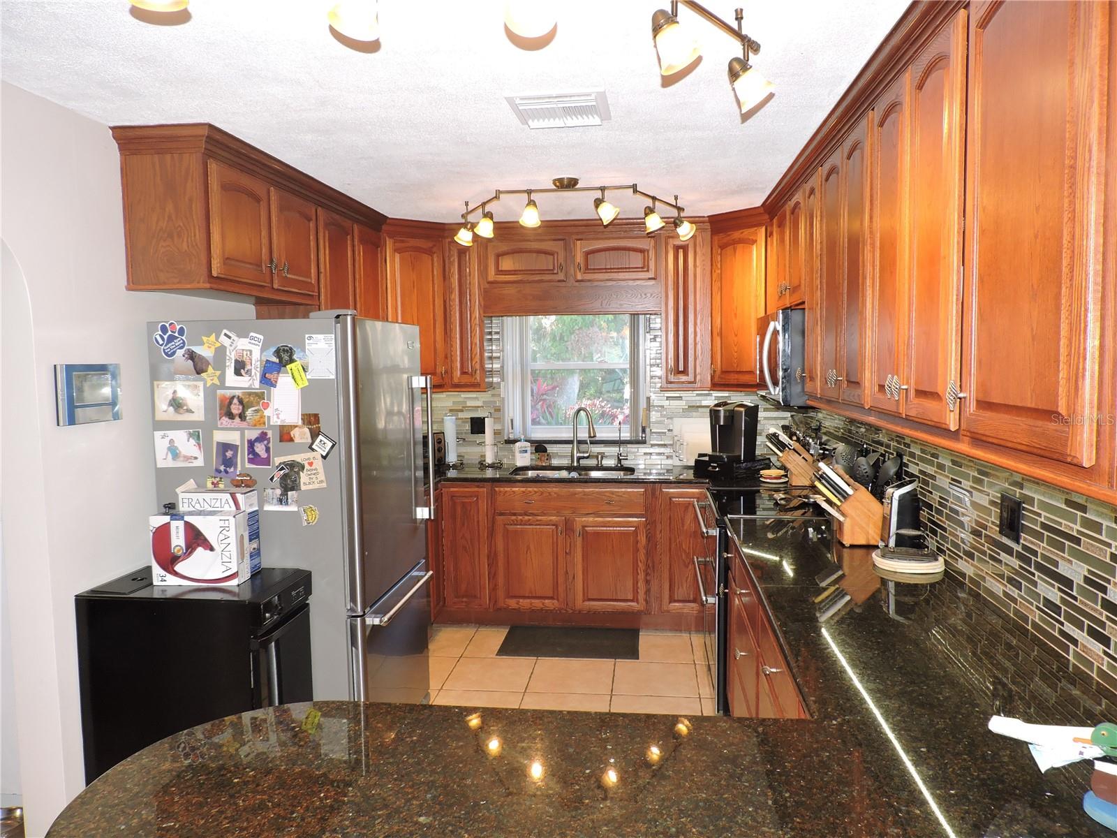 Image 13 of 89 For 5312 Lakeside Drive