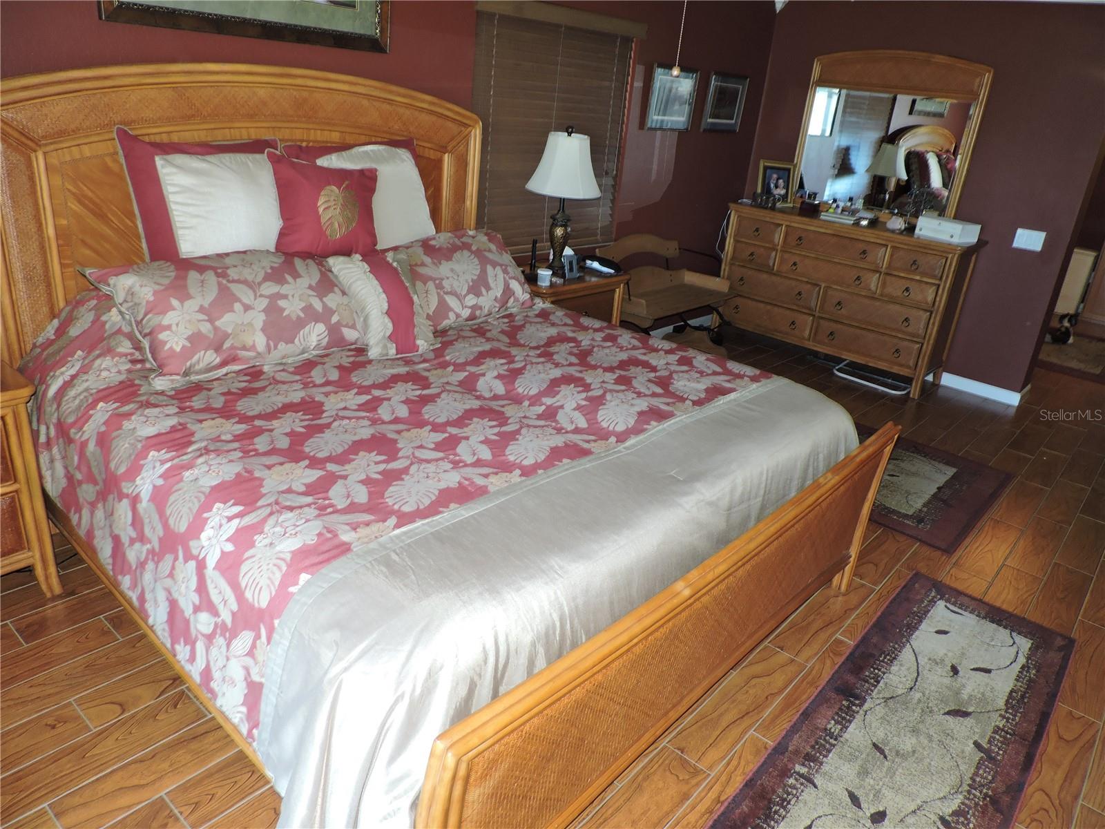 Image 32 of 89 For 5312 Lakeside Drive