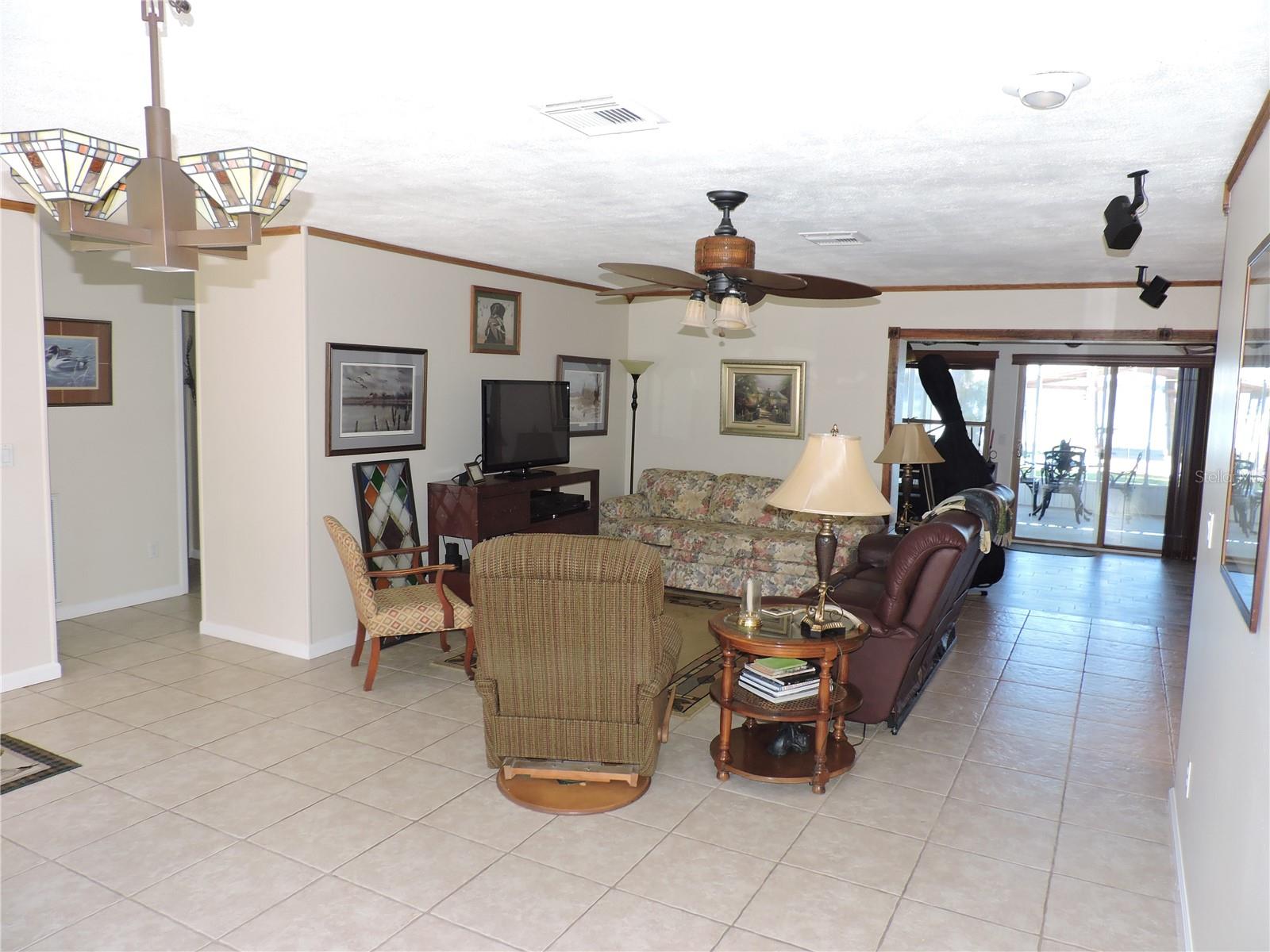 Image 8 of 89 For 5312 Lakeside Drive