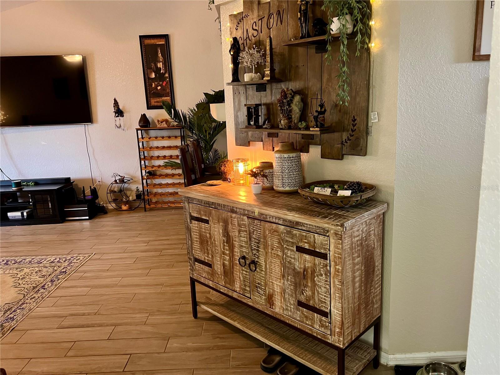 Image 10 of 42 For 3953 Derby Drive