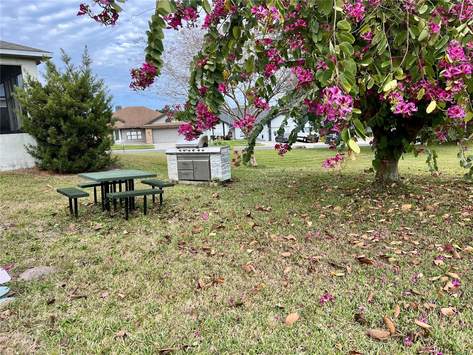 Image 32 of 42 For 3953 Derby Drive