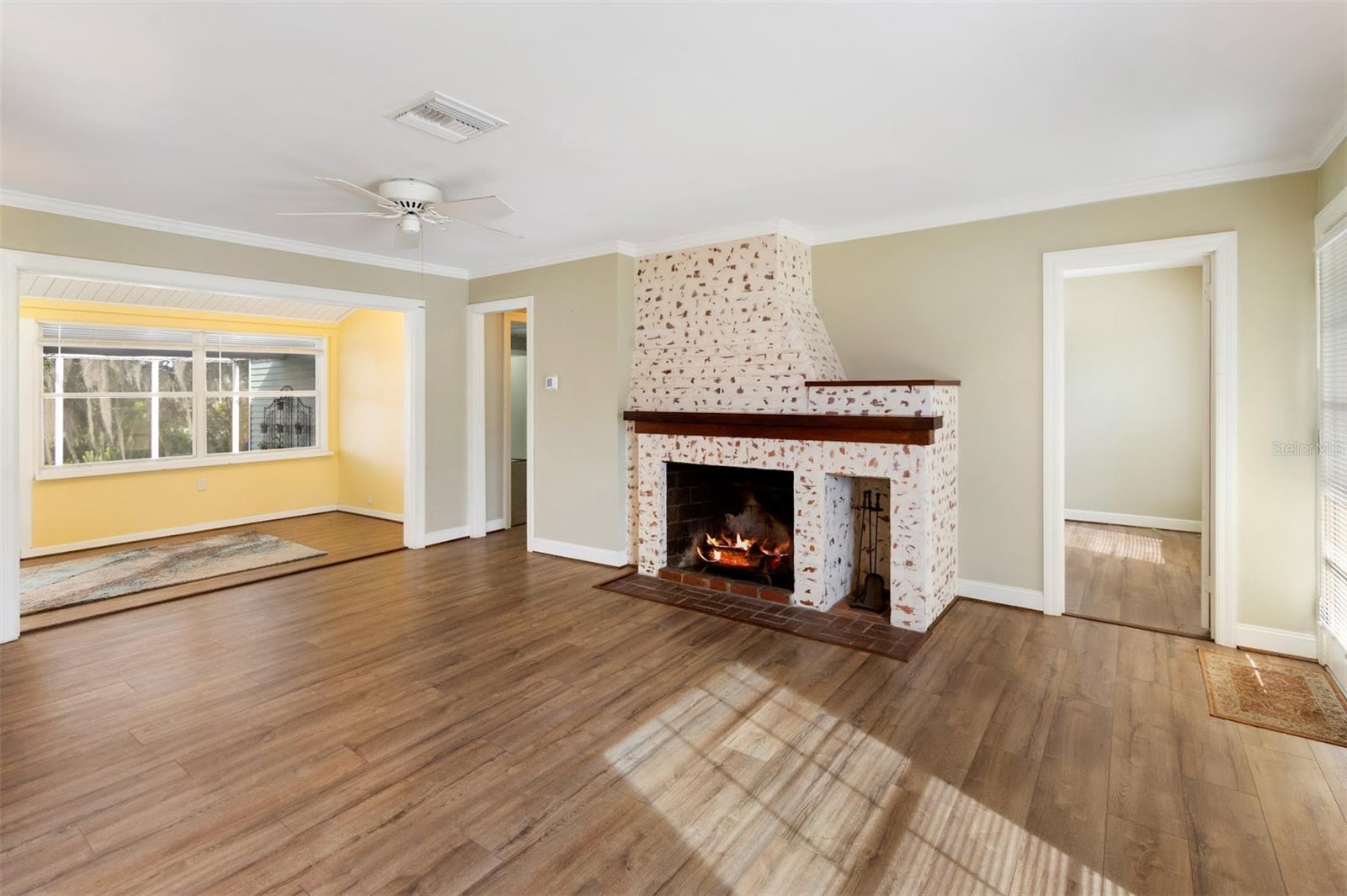 Image 6 of 29 For 841 Campbell Avenue