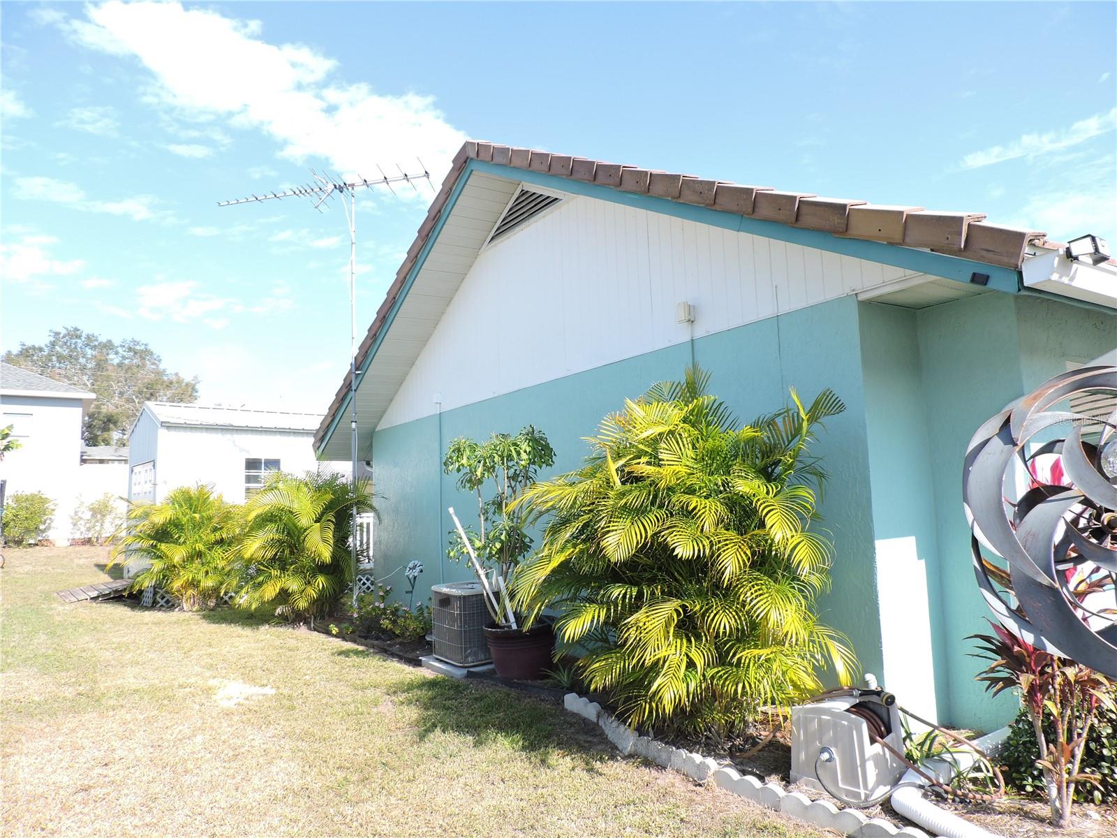 Image 26 of 30 For 817 Wildabon Avenue