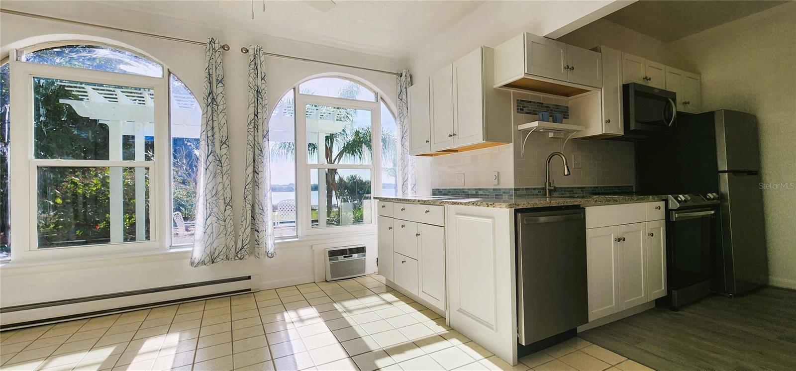 Image 4 of 12 For 1854 Highland Park Drive S A