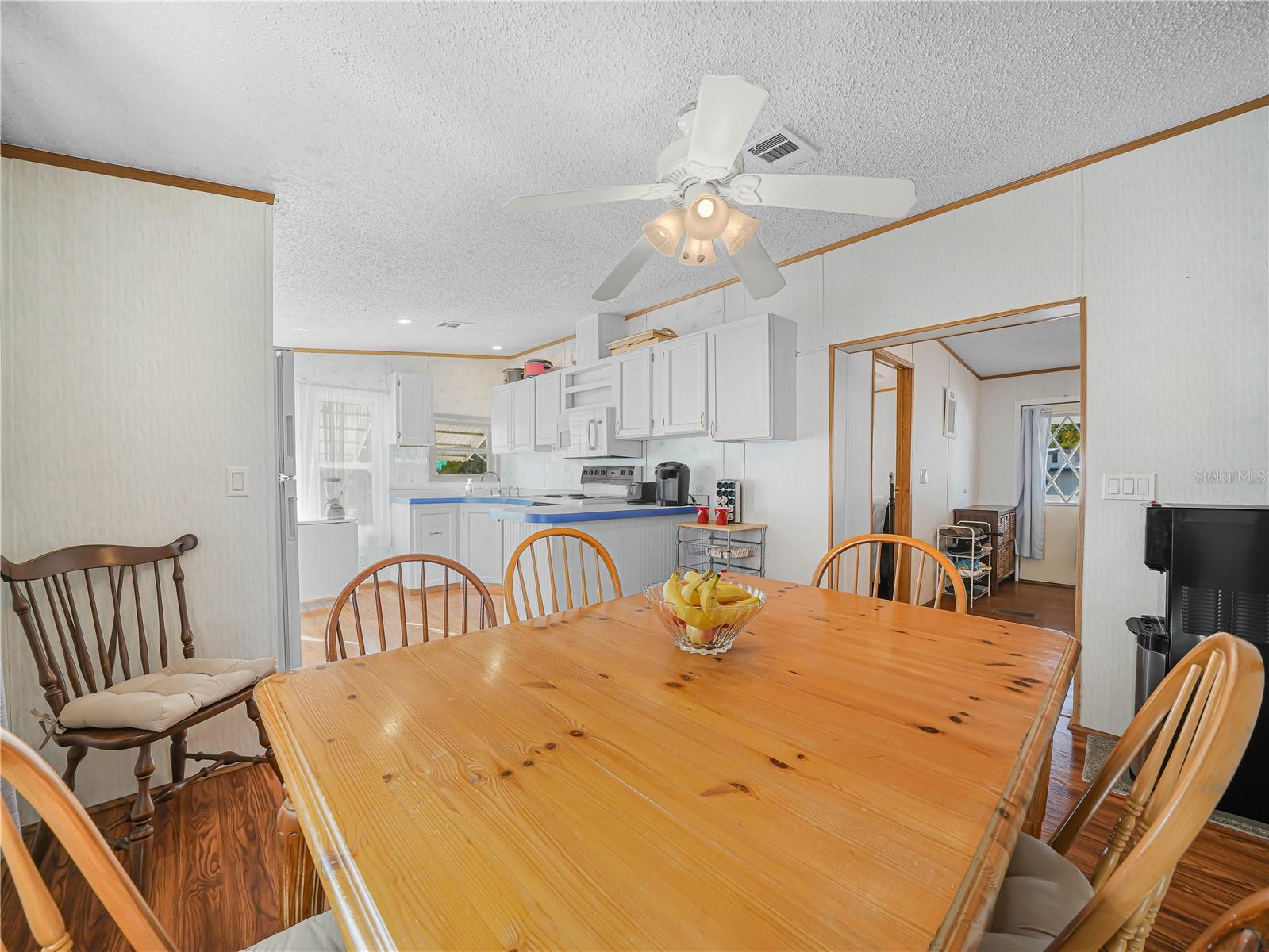 Image 10 of 47 For 77 Saddlebag Trail