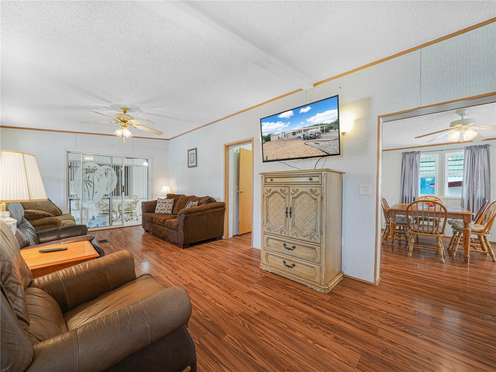 Image 4 of 47 For 77 Saddlebag Trail