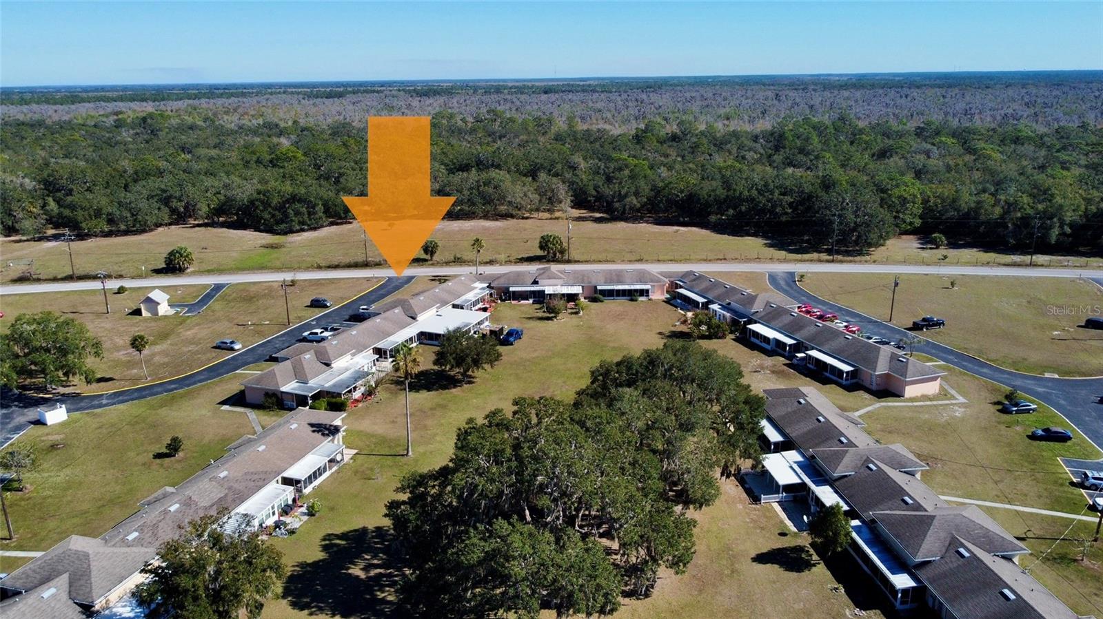 Image 21 of 37 For 3429 Club Circle