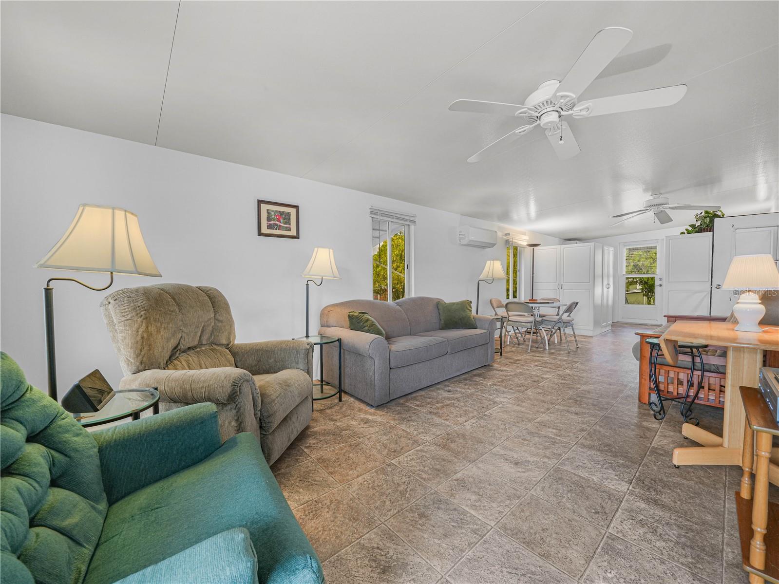 Image 14 of 43 For 47 Woodruff Way