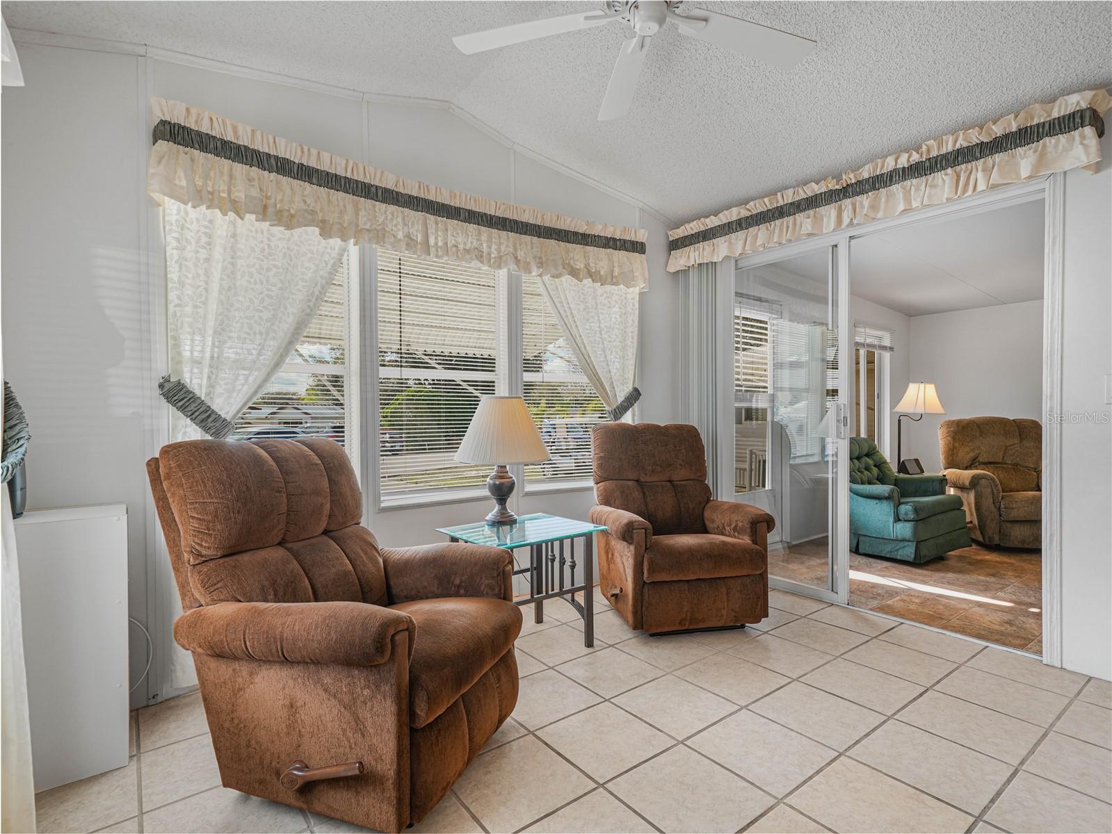 Image 16 of 43 For 47 Woodruff Way