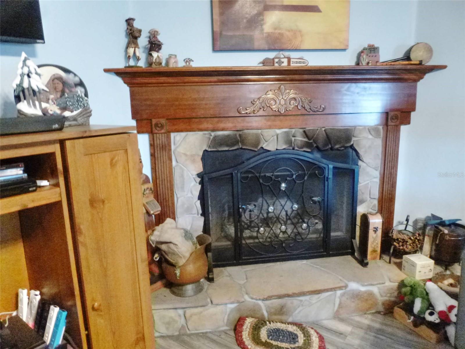 Image 12 of 52 For 121 Deer Road