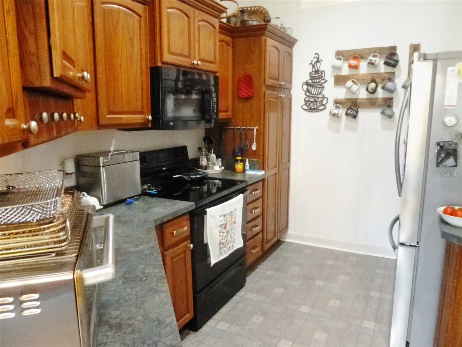 Image 14 of 52 For 121 Deer Road