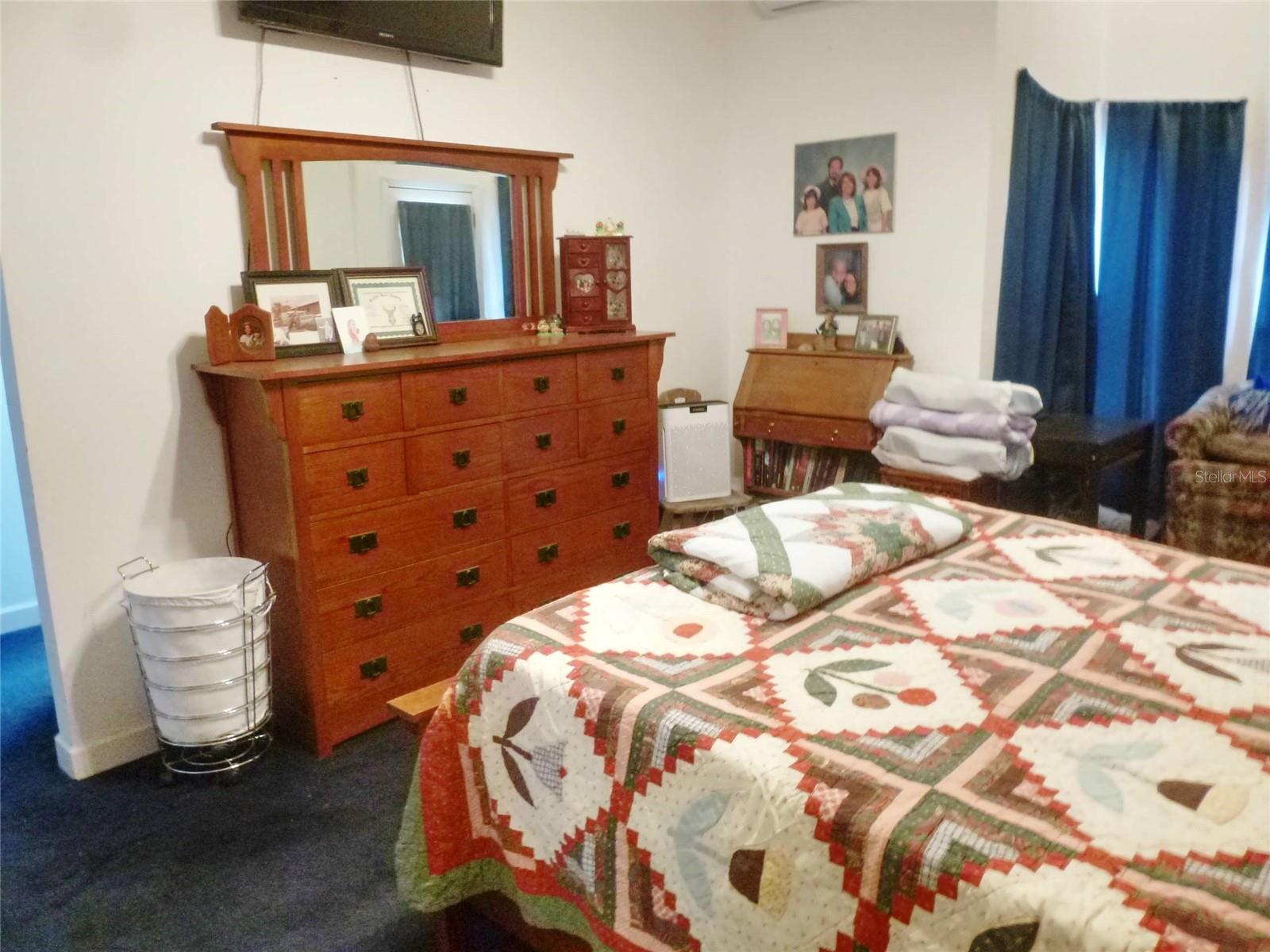 Image 33 of 52 For 121 Deer Road