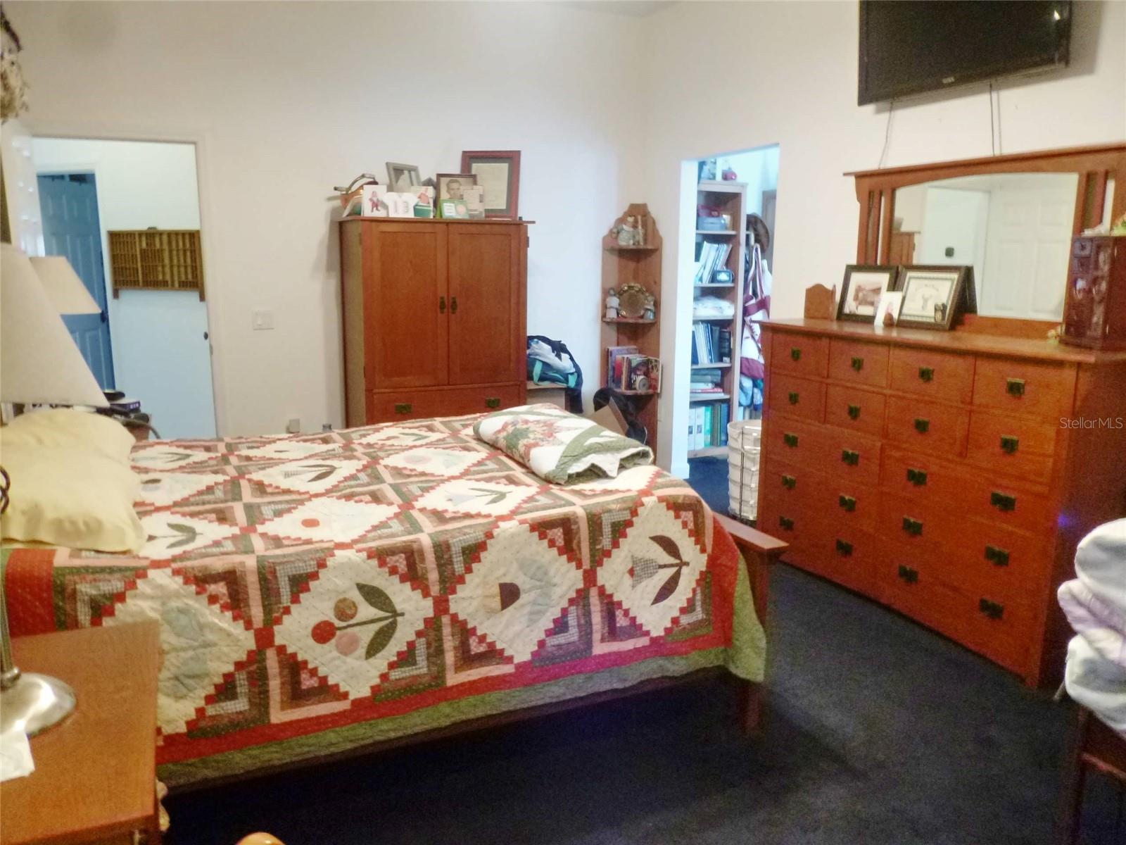 Image 37 of 52 For 121 Deer Road