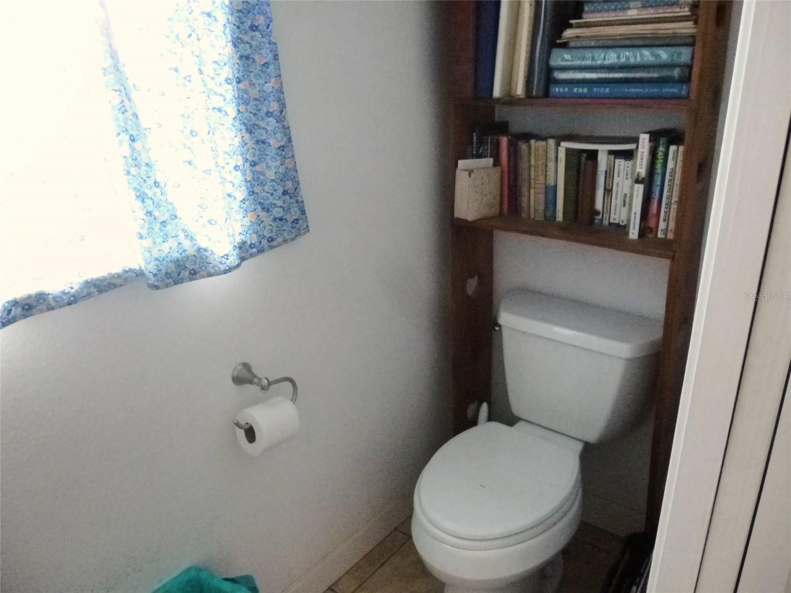 Image 38 of 52 For 121 Deer Road