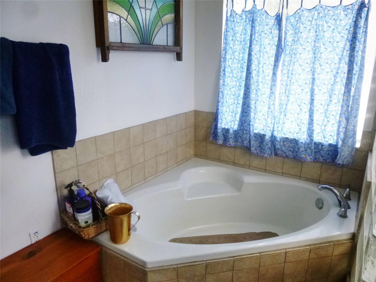 Image 41 of 52 For 121 Deer Road