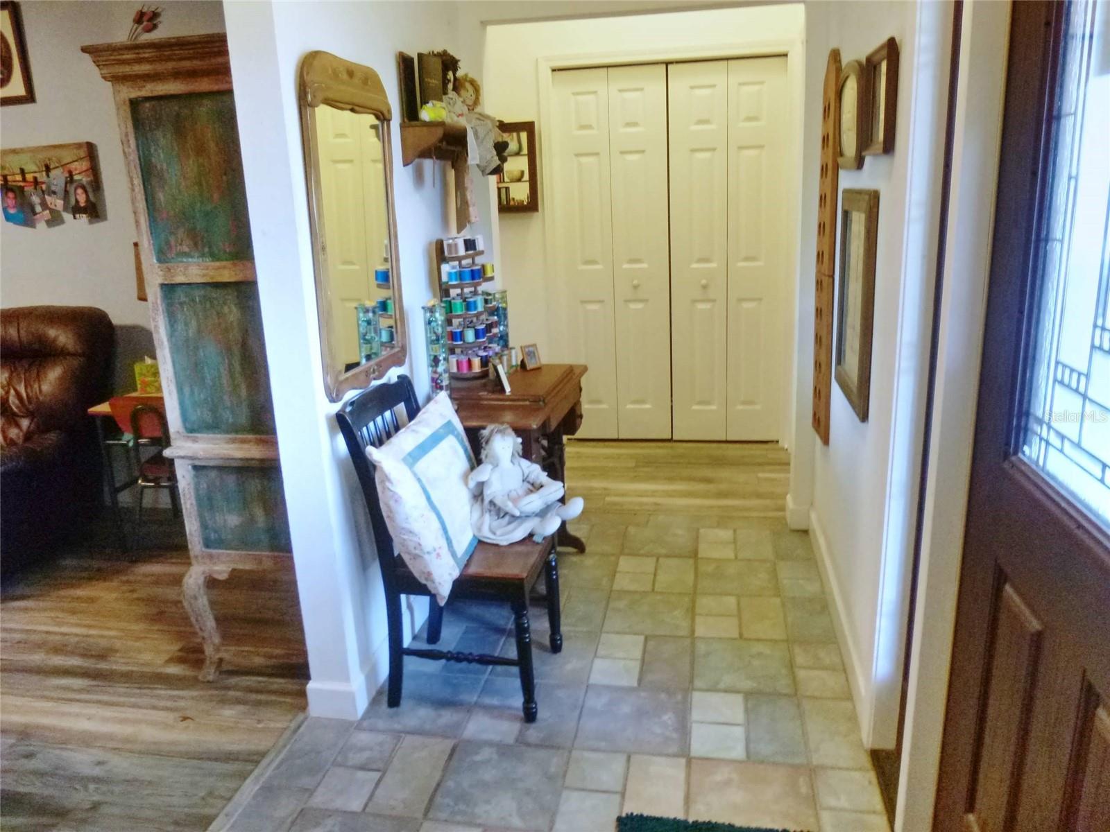 Image 5 of 52 For 121 Deer Road