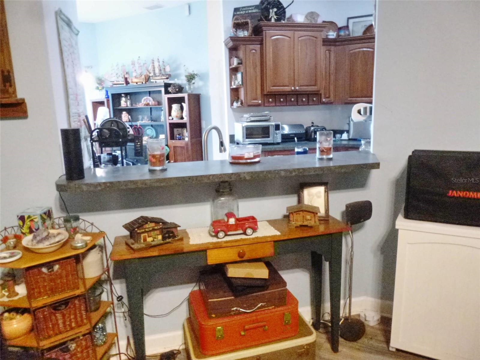 Image 9 of 52 For 121 Deer Road