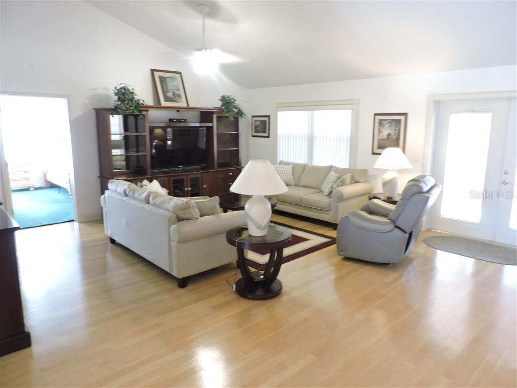 Image 14 of 46 For 1354 Scenic Highway