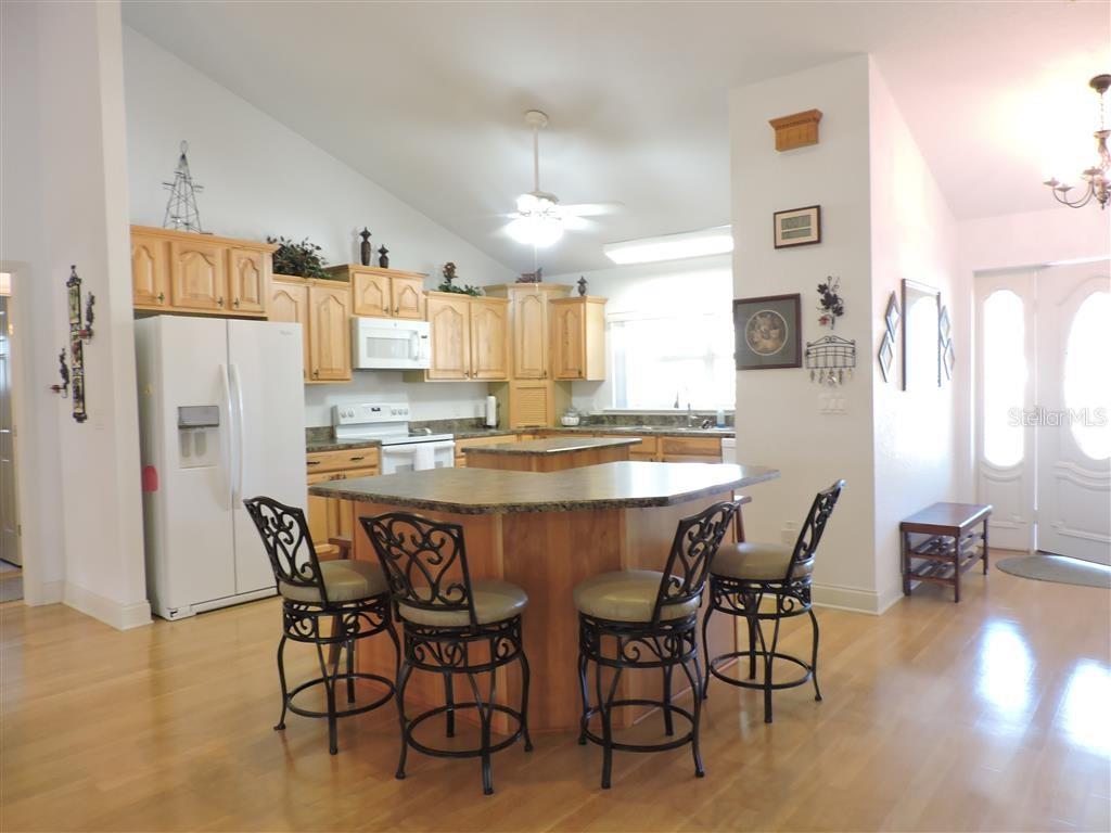 Image 7 of 46 For 1354 Scenic Highway