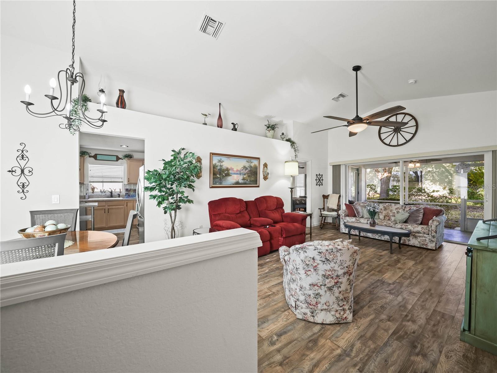 Image 3 of 51 For 341 Lake Suzanne Drive