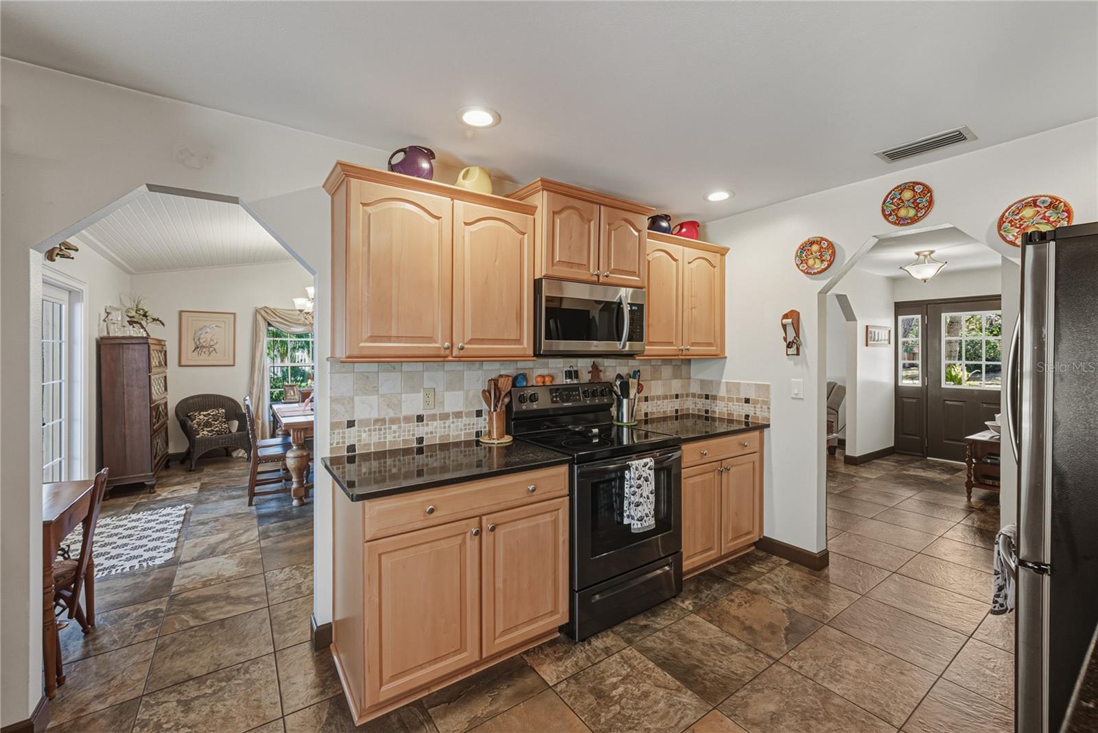 Image 16 of 60 For 3652 Hurlbut Circle