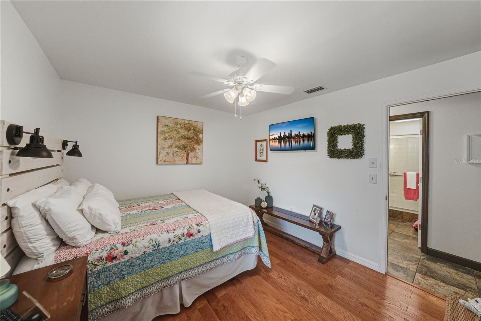 Image 28 of 60 For 3652 Hurlbut Circle