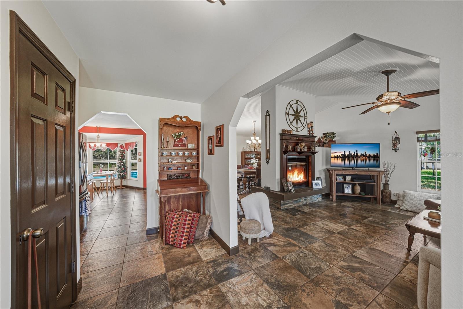 Image 3 of 60 For 3652 Hurlbut Circle