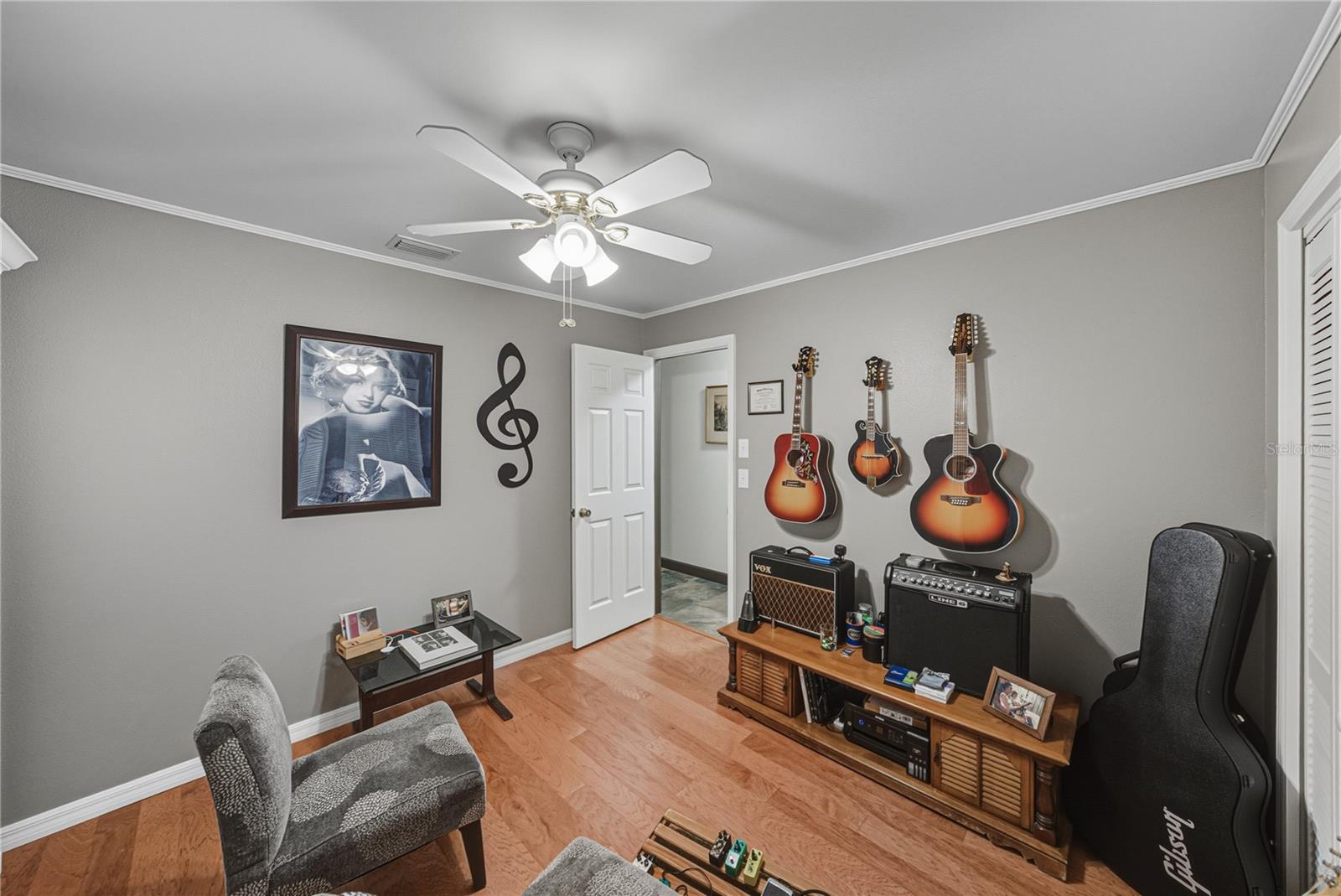 Image 32 of 60 For 3652 Hurlbut Circle