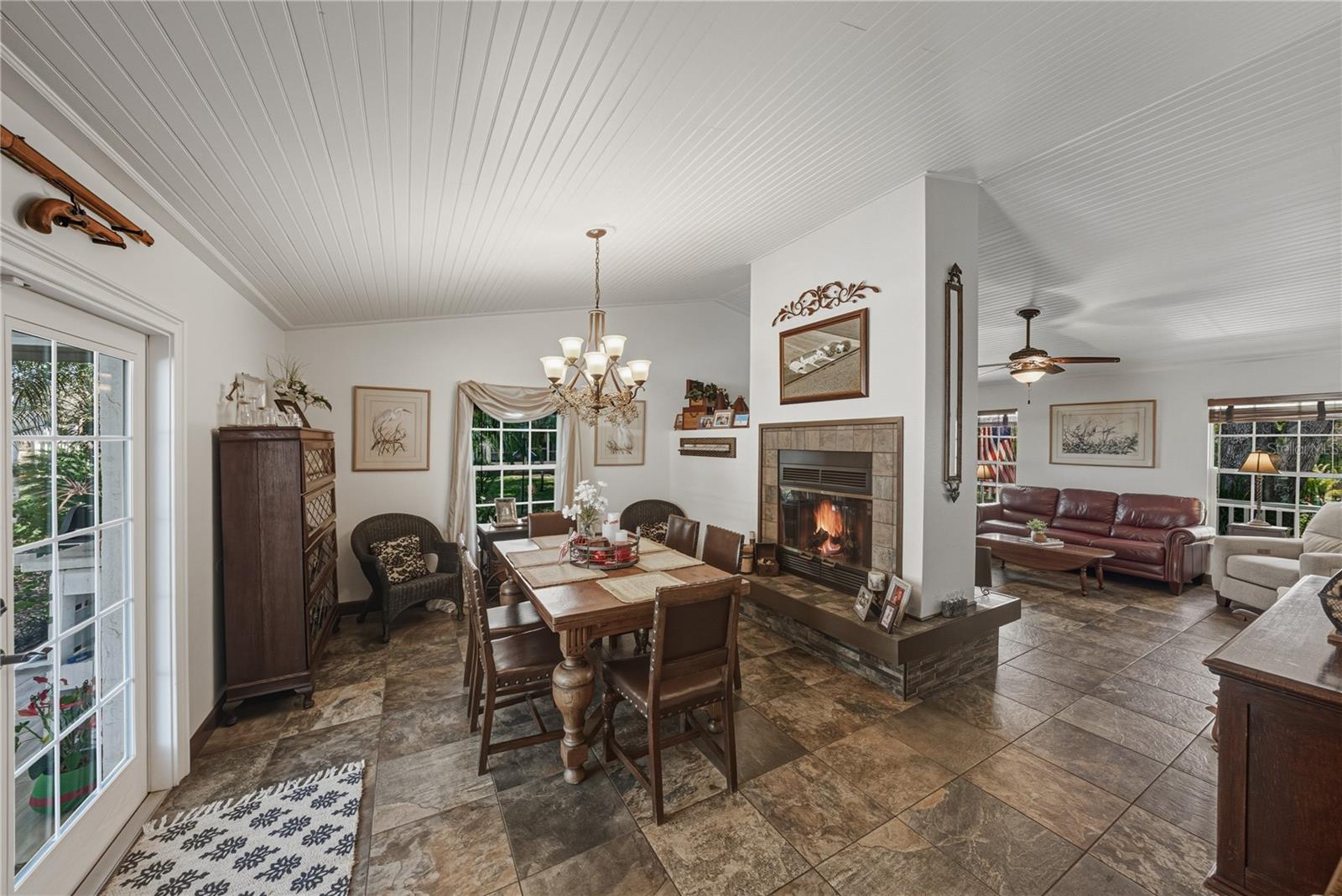 Image 8 of 60 For 3652 Hurlbut Circle