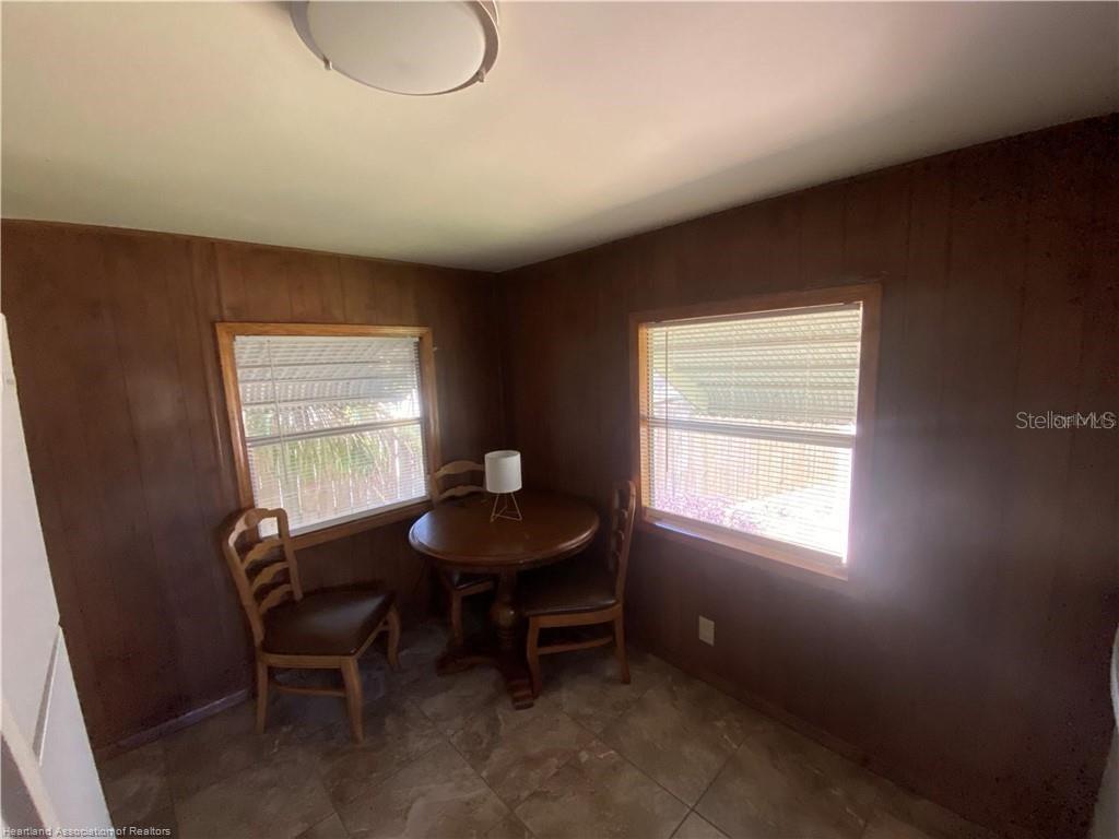 Image 8 of 15 For 1526 Fort Meade Road