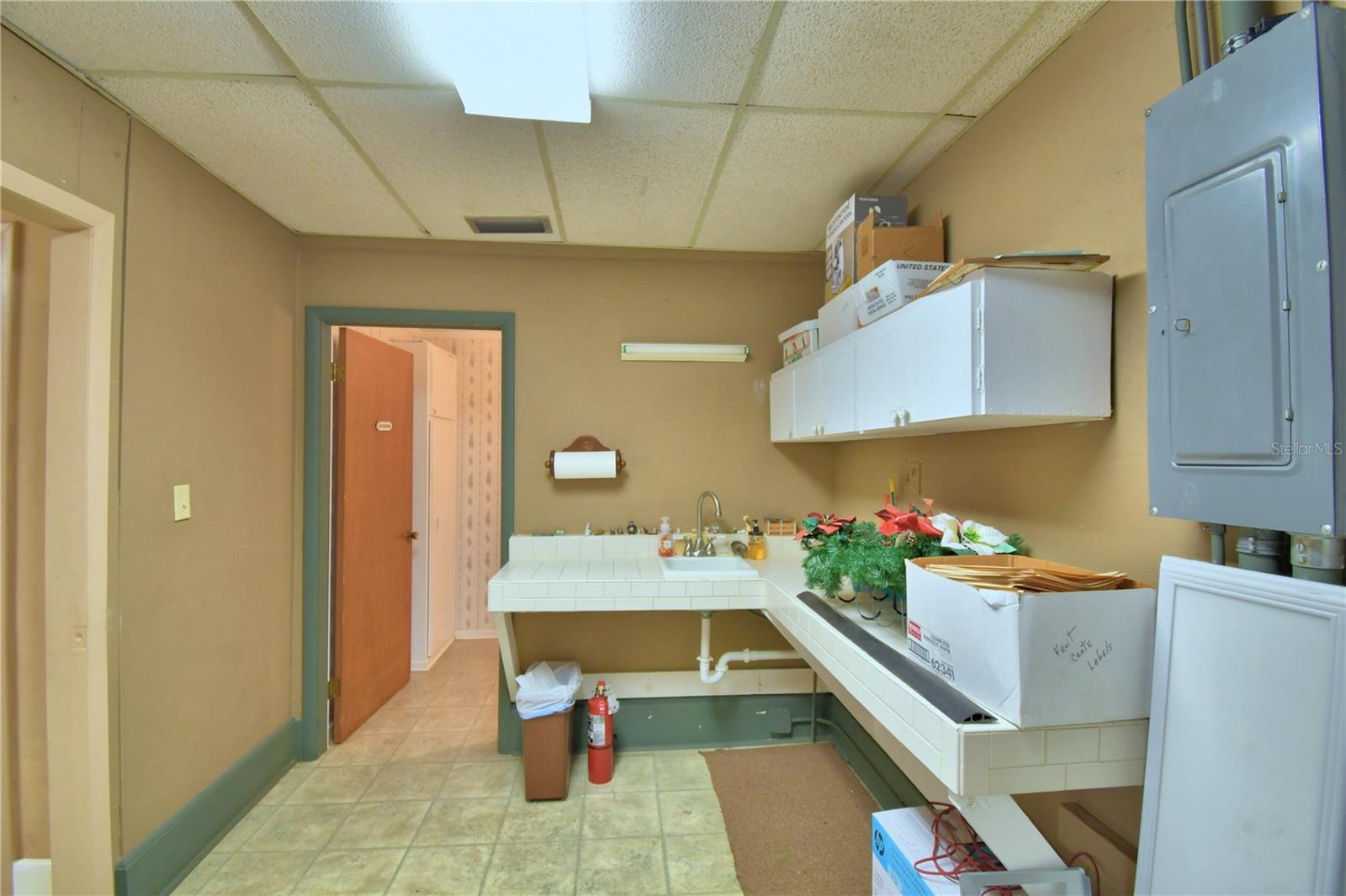 Image 28 of 45 For 22 Wall Street