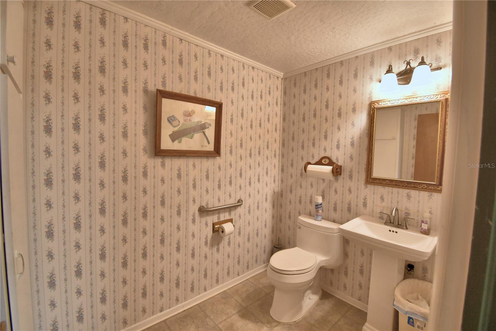 Image 29 of 45 For 22 Wall Street