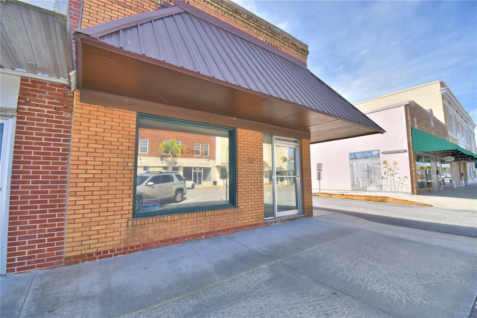 Image 3 of 45 For 22 Wall Street