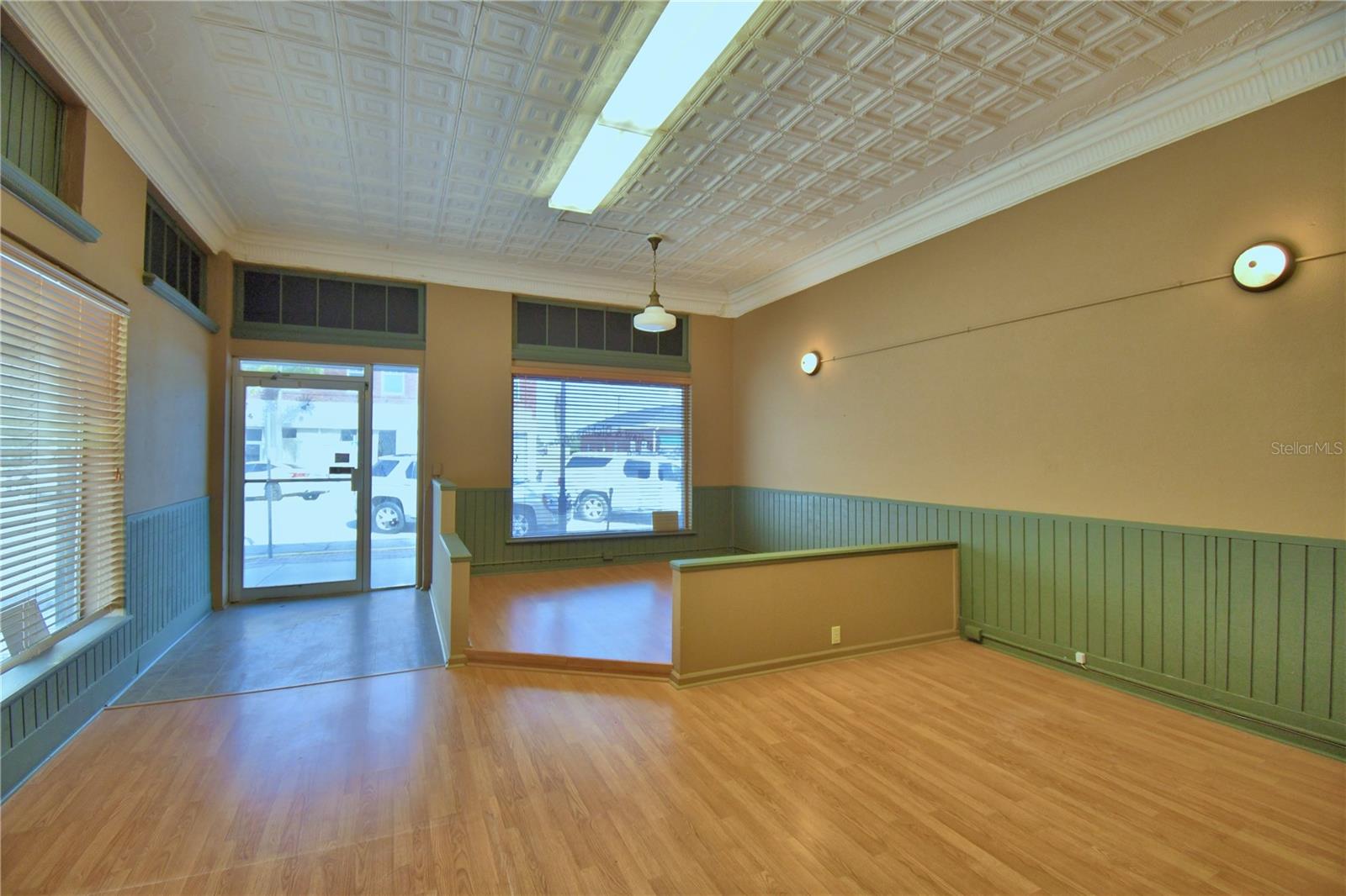 Image 5 of 45 For 22 Wall Street