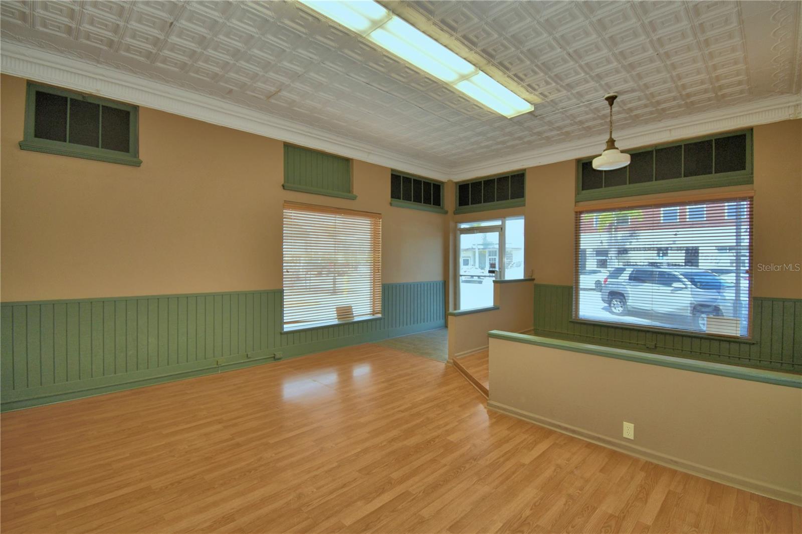 Image 6 of 45 For 22 Wall Street