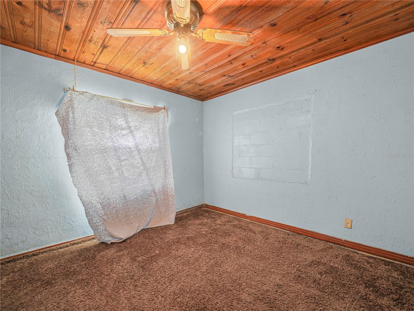 Image 27 of 45 For 715 Seminole Avenue