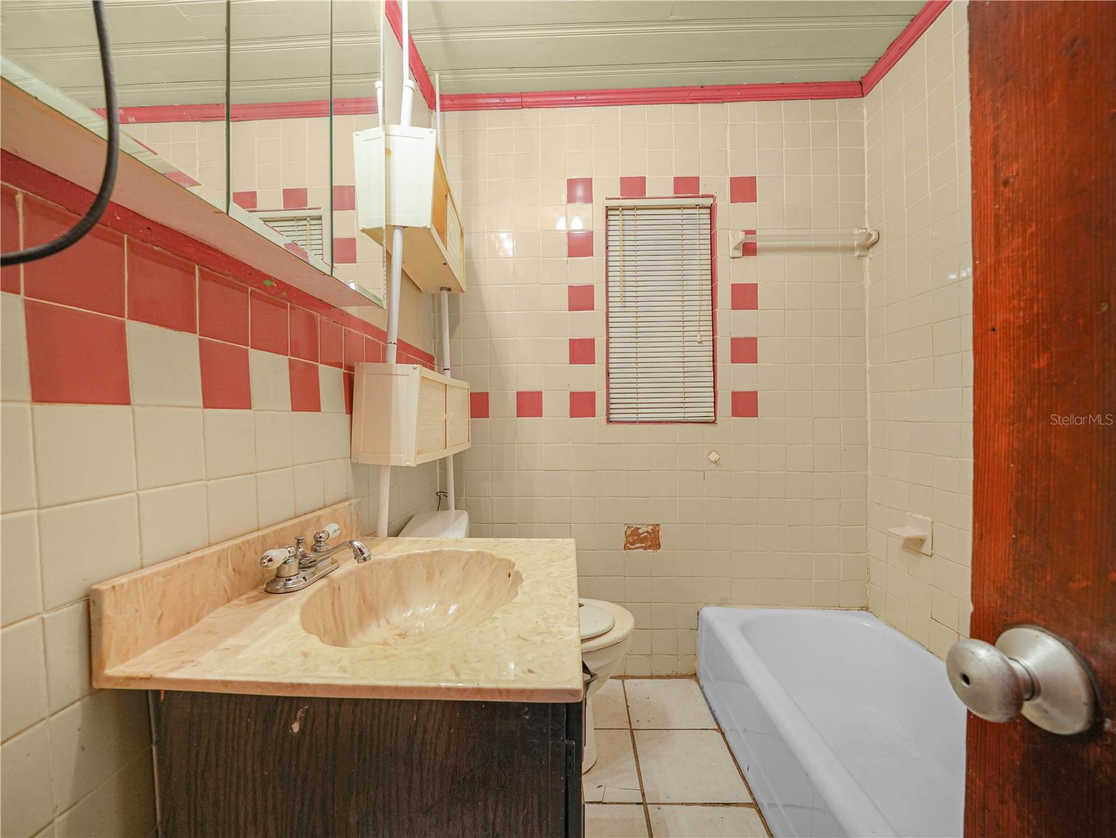 Image 31 of 45 For 715 Seminole Avenue