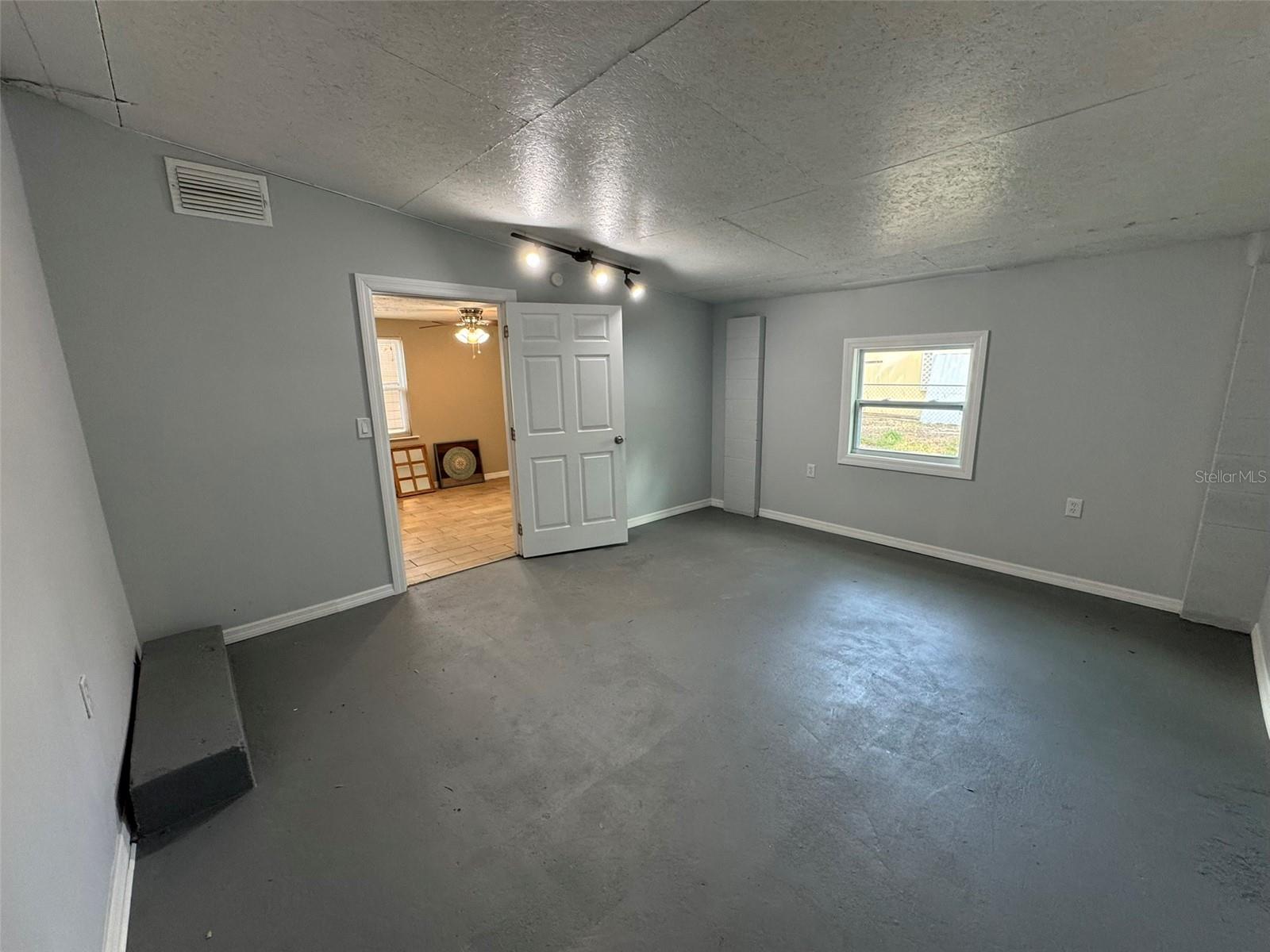 Image 15 of 17 For 201 Brooks Road