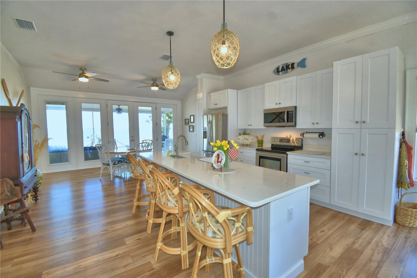 Listing photo id 30 for 1173 Lake Reedy Boulevard