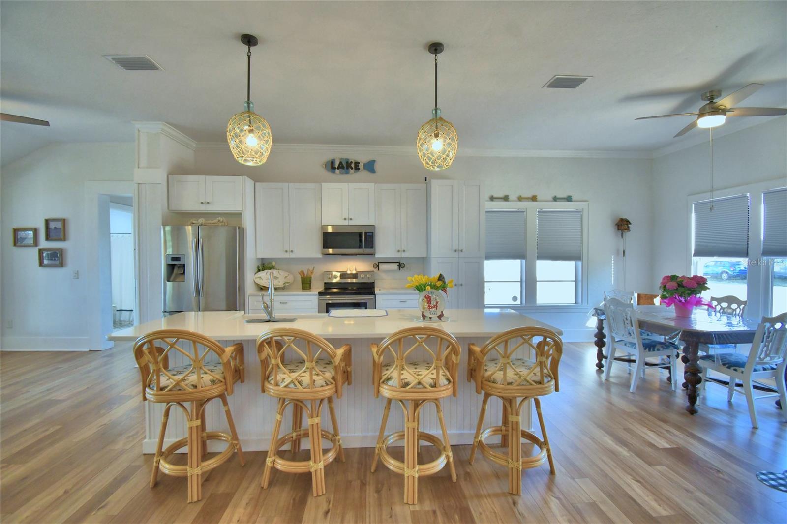 Listing photo id 2 for 1173 Lake Reedy Boulevard