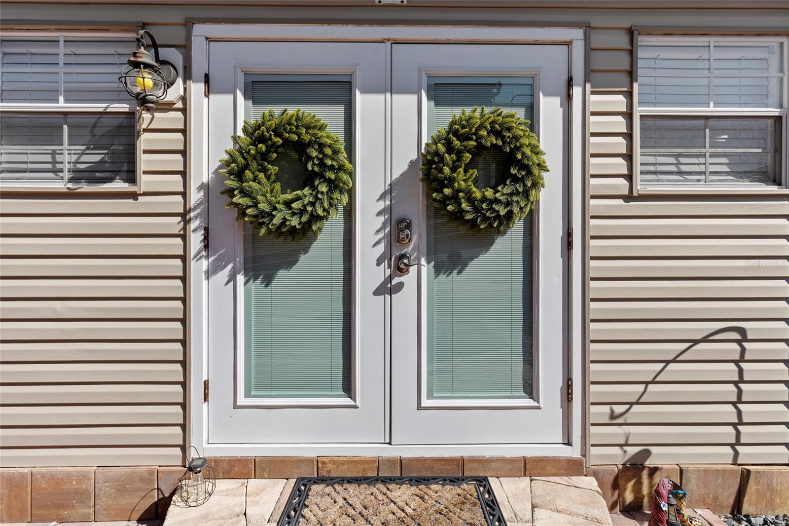 Image 11 of 70 For 532 38th Trace