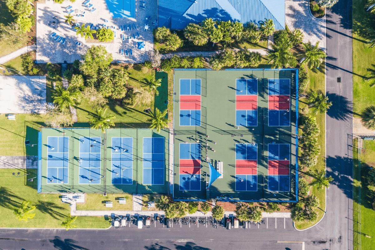 Image 26 of 70 For 532 38th Trace